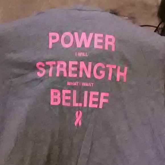 Underarmour t-shirt - Picture 1 of 4